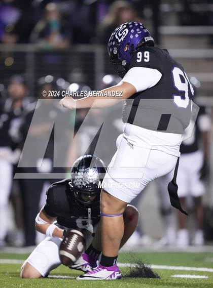 Thumbnail 2 in Lufkin vs College Station (UIL 5A Football Division I Region 3 Area Playoff) photogallery.