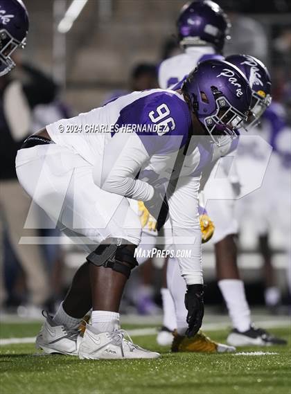 Thumbnail 3 in Lufkin vs College Station (UIL 5A Football Division I Region 3 Area Playoff) photogallery.