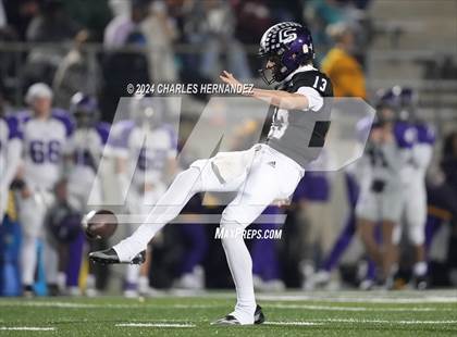 Thumbnail 1 in Lufkin vs College Station (UIL 5A Football Division I Region 3 Area Playoff) photogallery.