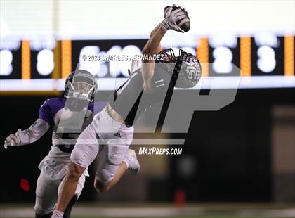 Thumbnail 2 in Lufkin vs College Station (UIL 5A Football Division I Region 3 Area Playoff) photogallery.