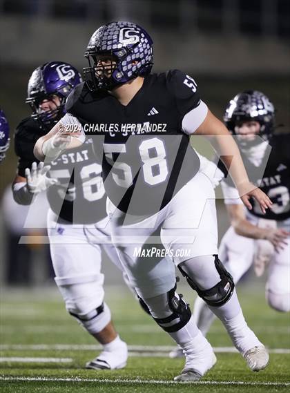 Thumbnail 2 in Lufkin vs College Station (UIL 5A Football Division I Region 3 Area Playoff) photogallery.