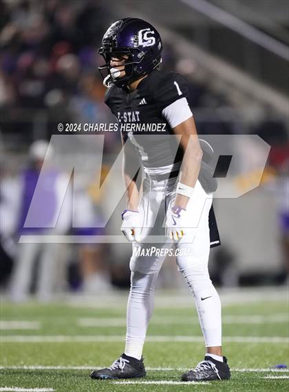 Thumbnail 1 in Lufkin vs College Station (UIL 5A Football Division I Region 3 Area Playoff) photogallery.