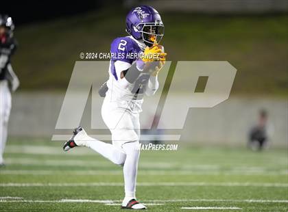 Thumbnail 2 in Lufkin vs College Station (UIL 5A Football Division I Region 3 Area Playoff) photogallery.