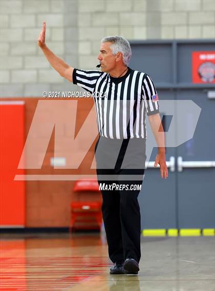 Thumbnail 3 in Sonora vs. Cathedral Catholic (Mater Dei Extravaganza) photogallery.
