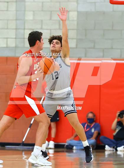 Thumbnail 2 in Sonora vs. Cathedral Catholic (Mater Dei Extravaganza) photogallery.