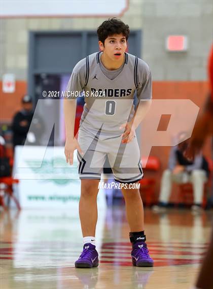 Thumbnail 1 in Sonora vs. Cathedral Catholic (Mater Dei Extravaganza) photogallery.
