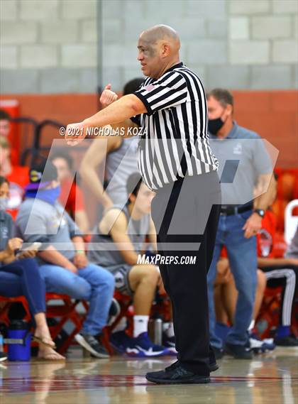 Thumbnail 2 in Sonora vs. Cathedral Catholic (Mater Dei Extravaganza) photogallery.
