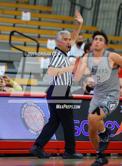 Thumbnail 1 in Sonora vs. Cathedral Catholic (Mater Dei Extravaganza) photogallery.