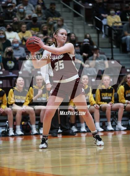 Thumbnail 1 in Morgan vs. Emery (UHSAA 3A Final) photogallery.