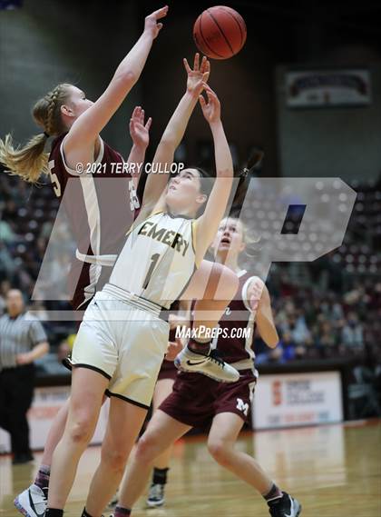 Thumbnail 2 in Morgan vs. Emery (UHSAA 3A Final) photogallery.