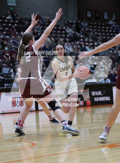 Thumbnail 3 in Morgan vs. Emery (UHSAA 3A Final) photogallery.