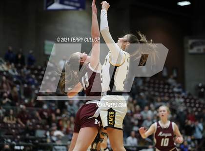 Thumbnail 3 in Morgan vs. Emery (UHSAA 3A Final) photogallery.