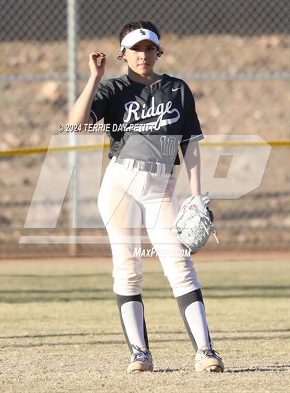 Thumbnail 2 in Ironwood Ridge vs Liberty (Sunrise Mountain Invitational) photogallery.