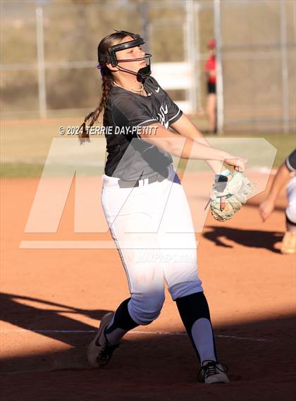 Thumbnail 1 in Ironwood Ridge vs Liberty (Sunrise Mountain Invitational) photogallery.