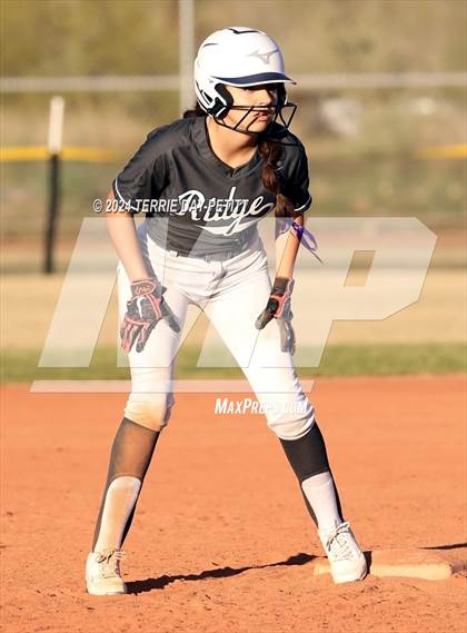 Thumbnail 2 in Ironwood Ridge vs Liberty (Sunrise Mountain Invitational) photogallery.