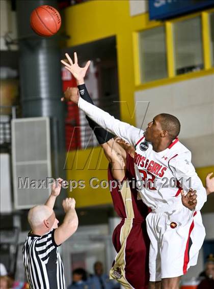 Thumbnail 3 in St. Anthony vs. Boys & Girls (SNY Invitational) photogallery.