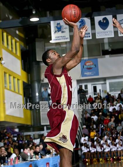Thumbnail 1 in St. Anthony vs. Boys & Girls (SNY Invitational) photogallery.