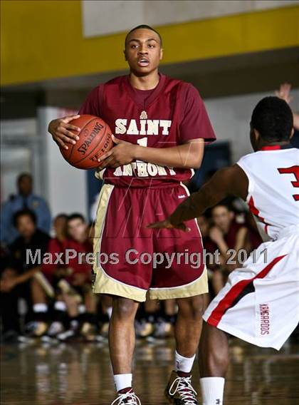 Thumbnail 1 in St. Anthony vs. Boys & Girls (SNY Invitational) photogallery.