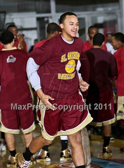 Thumbnail 3 in St. Anthony vs. Boys & Girls (SNY Invitational) photogallery.