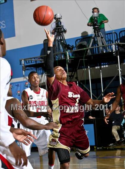 Thumbnail 3 in St. Anthony vs. Boys & Girls (SNY Invitational) photogallery.