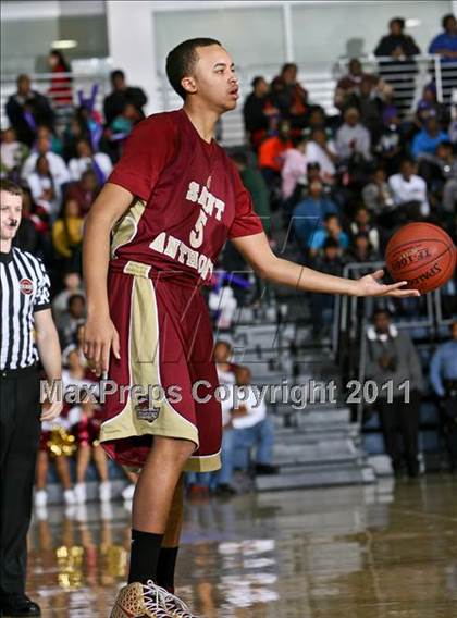 Thumbnail 3 in St. Anthony vs. Boys & Girls (SNY Invitational) photogallery.