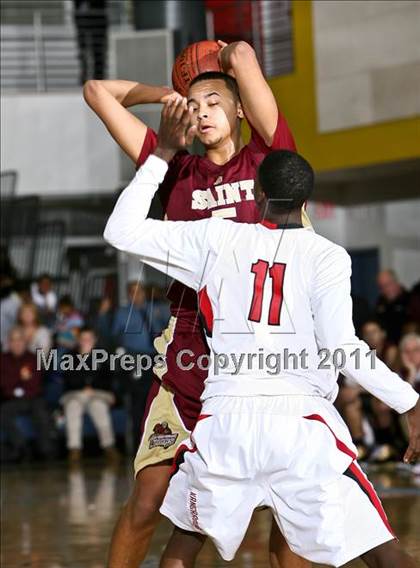 Thumbnail 2 in St. Anthony vs. Boys & Girls (SNY Invitational) photogallery.
