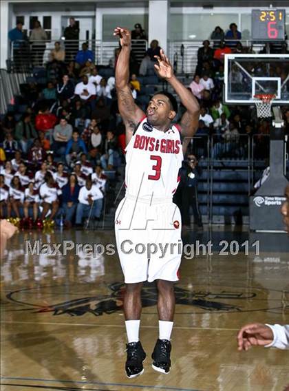 Thumbnail 1 in St. Anthony vs. Boys & Girls (SNY Invitational) photogallery.