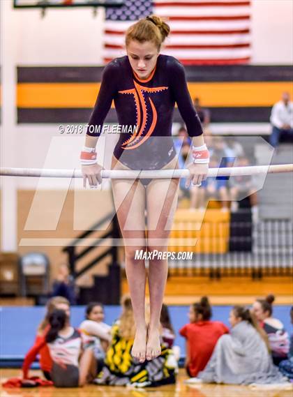 Thumbnail 1 in Sunflower League Meet photogallery.