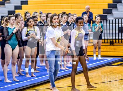 Thumbnail 2 in Sunflower League Meet photogallery.