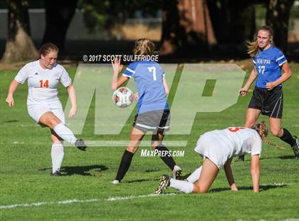 Thumbnail 3 in South Meford @ Roseburg photogallery.