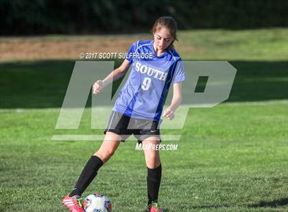 Thumbnail 1 in South Meford @ Roseburg photogallery.