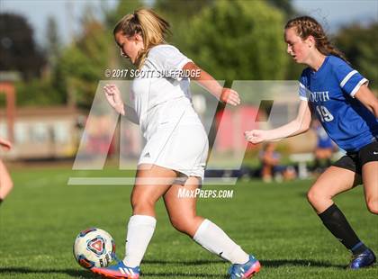 Thumbnail 1 in South Meford @ Roseburg photogallery.