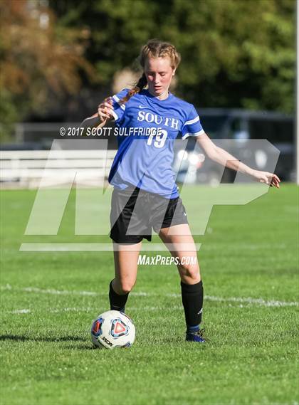 Thumbnail 1 in South Meford @ Roseburg photogallery.