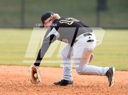 Thumbnail 2 in Cleveland @ Hixson photogallery.