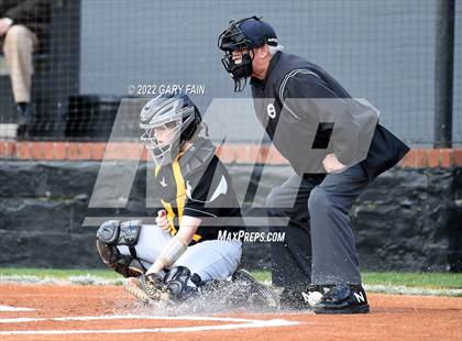Thumbnail 2 in Cleveland @ Hixson photogallery.