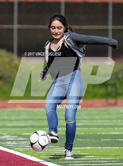 Thumbnail 1 in Nogales @ La Canada (CIF SS D6 Quarterfinal) photogallery.