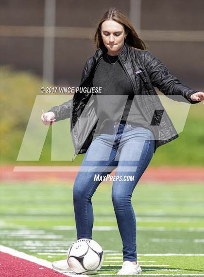 Thumbnail 2 in Nogales @ La Canada (CIF SS D6 Quarterfinal) photogallery.
