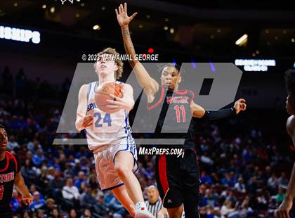 Thumbnail 2 in Lincoln East vs. Omaha Westside (NSAA Class A Quarterfinal) photogallery.