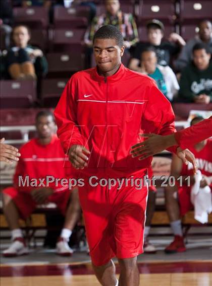 Thumbnail 1 in Fort Bend Hightower vs Fort Bend Travis (UIL 5A Regional Final) photogallery.