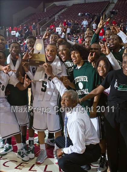Thumbnail 1 in Fort Bend Hightower vs Fort Bend Travis (UIL 5A Regional Final) photogallery.
