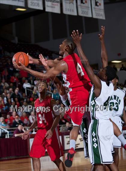 Thumbnail 1 in Fort Bend Hightower vs Fort Bend Travis (UIL 5A Regional Final) photogallery.