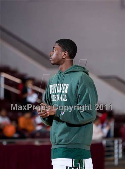 Thumbnail 2 in Fort Bend Hightower vs Fort Bend Travis (UIL 5A Regional Final) photogallery.
