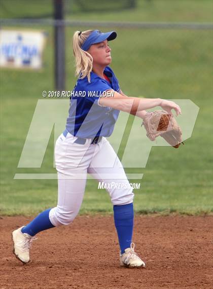 Thumbnail 2 in Caravel @ Wilmington Charter photogallery.