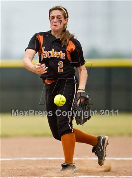 Thumbnail 3 in Alvin vs Fort Bend Clements (Region III Bi-District) photogallery.