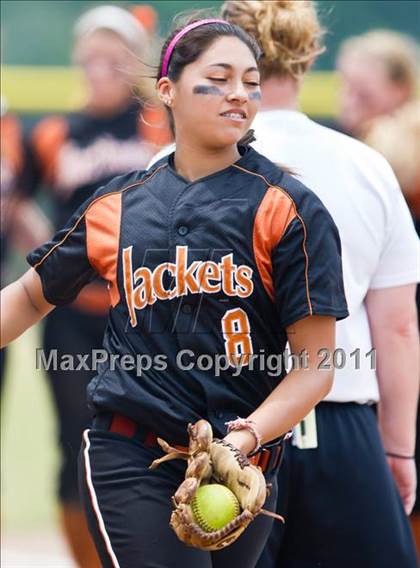 Thumbnail 1 in Alvin vs Fort Bend Clements (Region III Bi-District) photogallery.