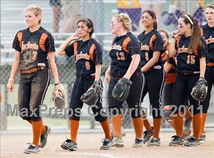 Thumbnail 2 in Alvin vs Fort Bend Clements (Region III Bi-District) photogallery.