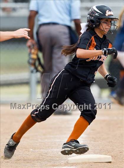 Thumbnail 1 in Alvin vs Fort Bend Clements (Region III Bi-District) photogallery.