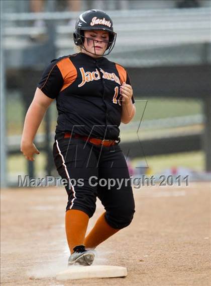 Thumbnail 1 in Alvin vs Fort Bend Clements (Region III Bi-District) photogallery.