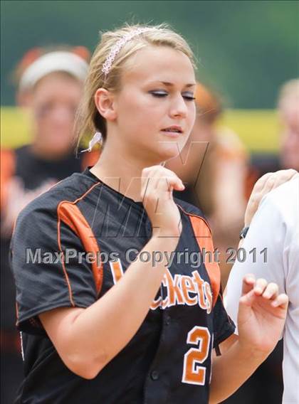 Thumbnail 2 in Alvin vs Fort Bend Clements (Region III Bi-District) photogallery.