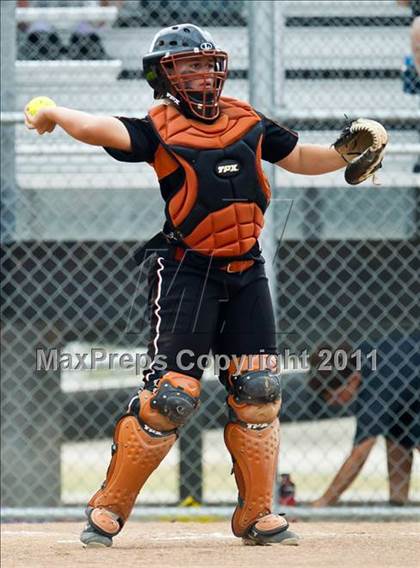 Thumbnail 2 in Alvin vs Fort Bend Clements (Region III Bi-District) photogallery.